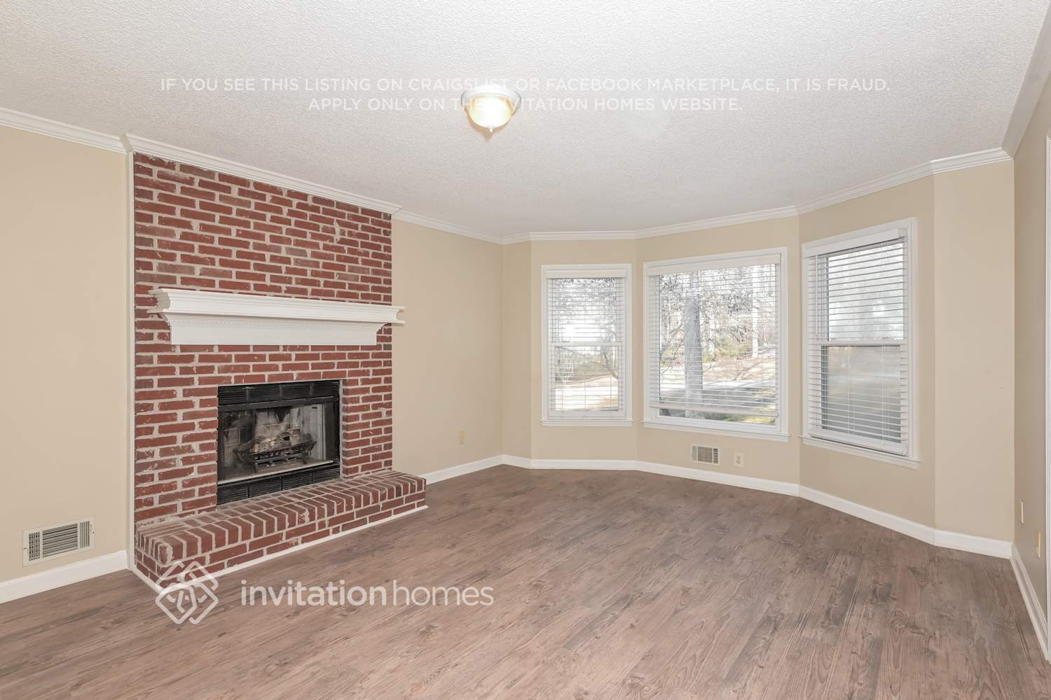 Building Photo - 5024 Logans Run