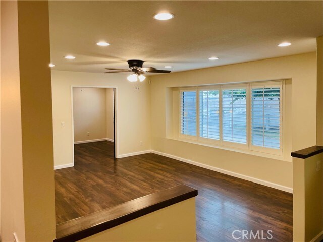 Building Photo - 1192 Man O War Dr