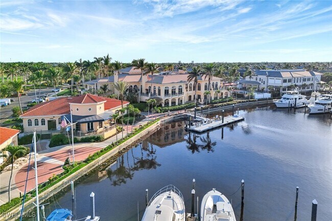 Building Photo - 14899 Crescent Cove Dr