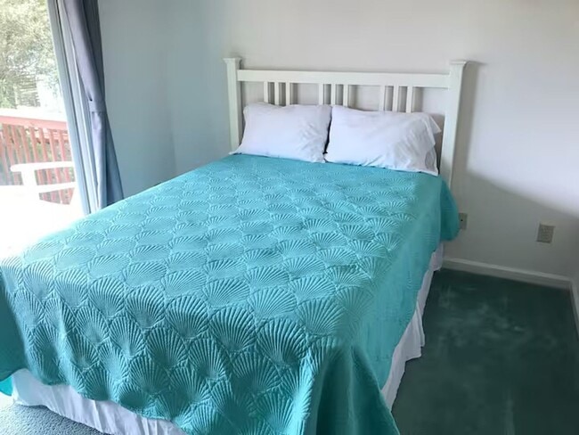 Building Photo - 4 Bedroom 2.5 Bath Home in Nags Head