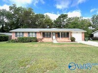 Building Photo - 10014 Louis Dr SE