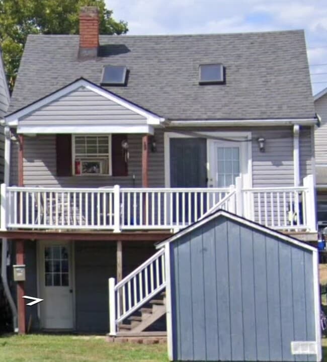 Building Photo - 619 Mahan Ave