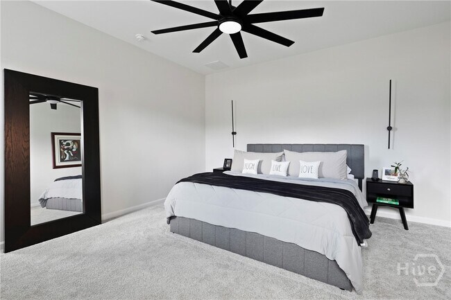 Building Photo - 107 Firefly Cir