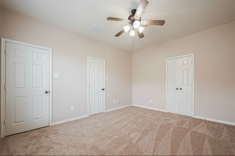 Building Photo - 7411 Jacobs Well Dr