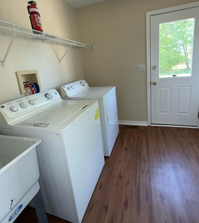 Building Photo - 917 Whirlaway Dr