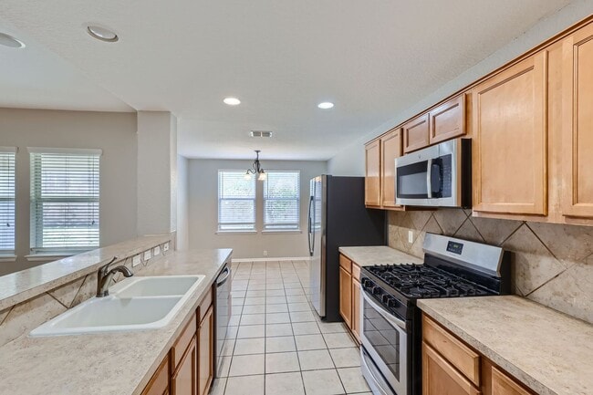 Building Photo - Large one story home on a corner lot locat...