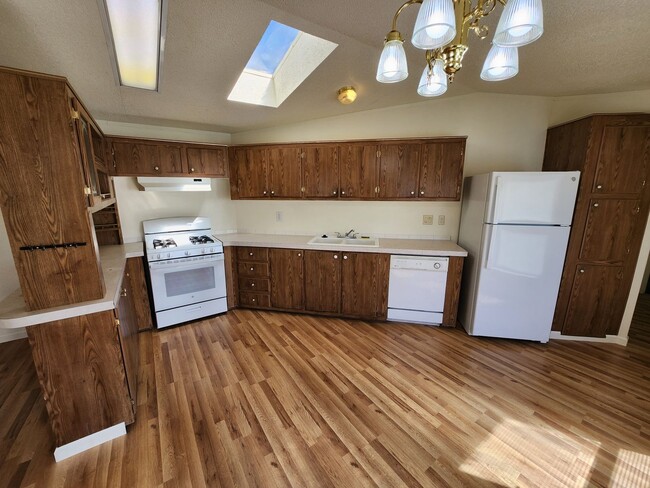 Building Photo - Convenient and Comfortable North Reno Rental