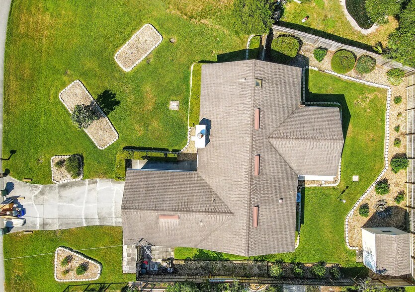Building Photo - 3455 Remler Dr S