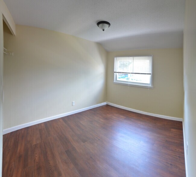 Building Photo - 21 Cannon Rd