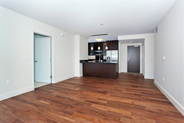 Building Photo - Wonderful Luxury Living!! WELCOME TO WAIHONUA!!