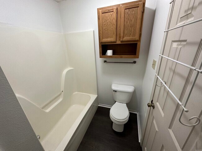 Building Photo - 1608 Waldron Cove