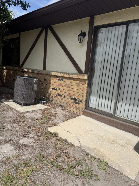 Building Photo - 6212 Horseshoe Ave