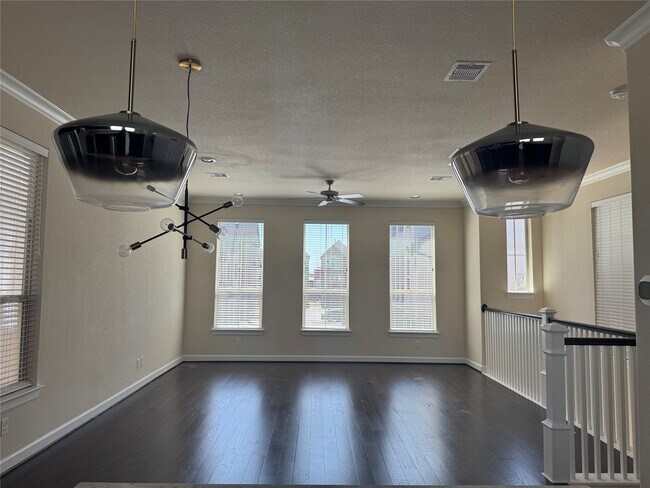 Building Photo - 10716 Addicks Oaks Pl