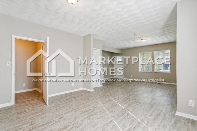 Building Photo - 781 C Ave
