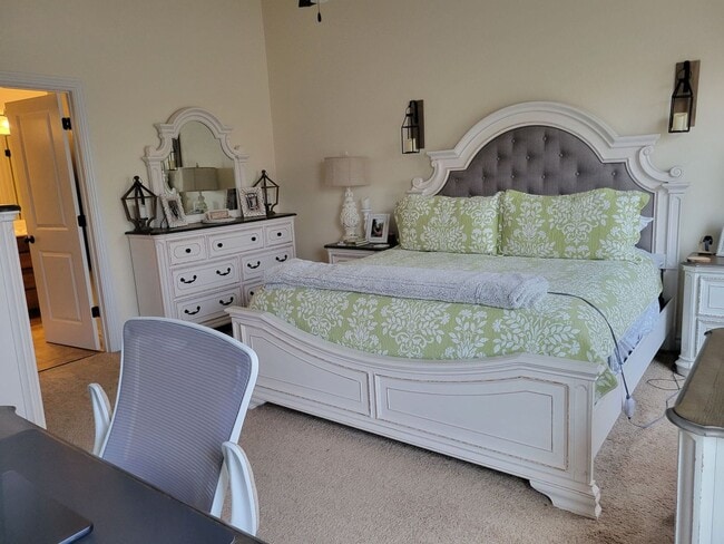 Building Photo - Beautiful 3BD/2.5BA 2 story condo in the Sherwood Lakes Neighborhood!