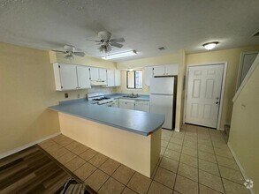 Building Photo - Great Two Bedroom-Freshly Remodeled-$500.0...