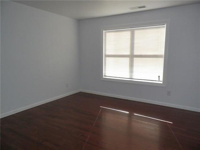 Building Photo - 4850 Griggs St