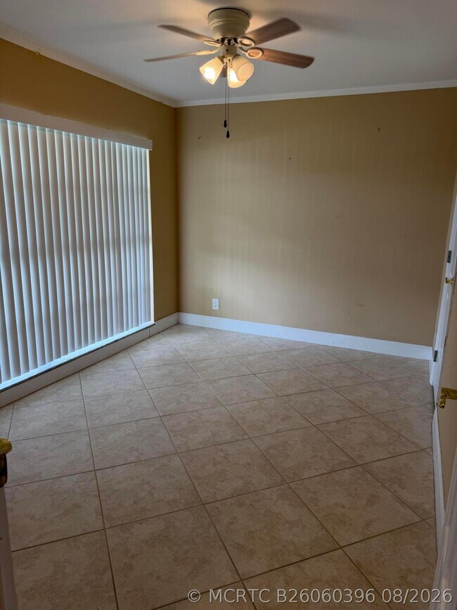 Building Photo - 8857 Bella Vista Dr