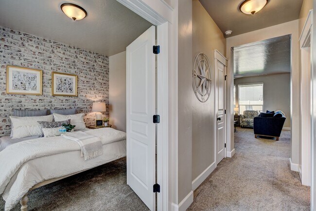 Building Photo - Beautiful Home in the Heart of Eagle