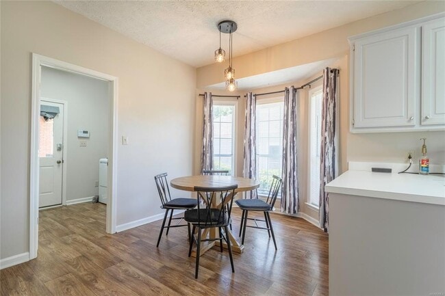 Building Photo - 1855 Brookstone Dr