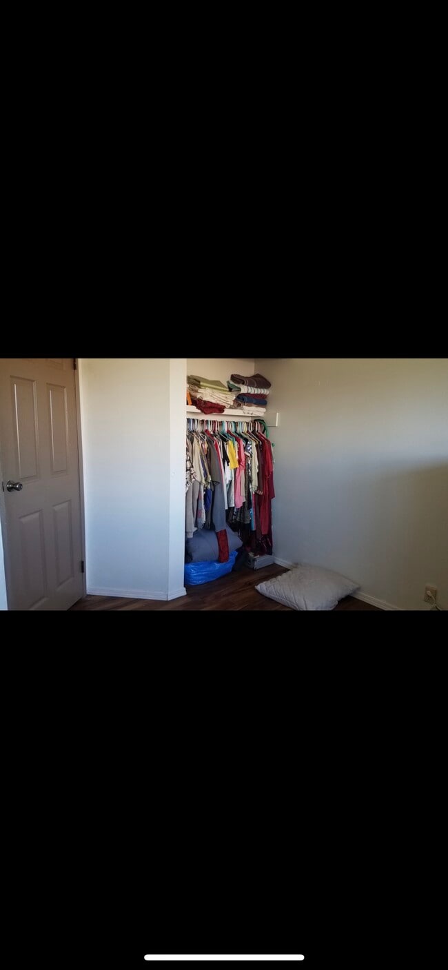 Building Photo - 16-2076-2076 King Kamehameha Blvd