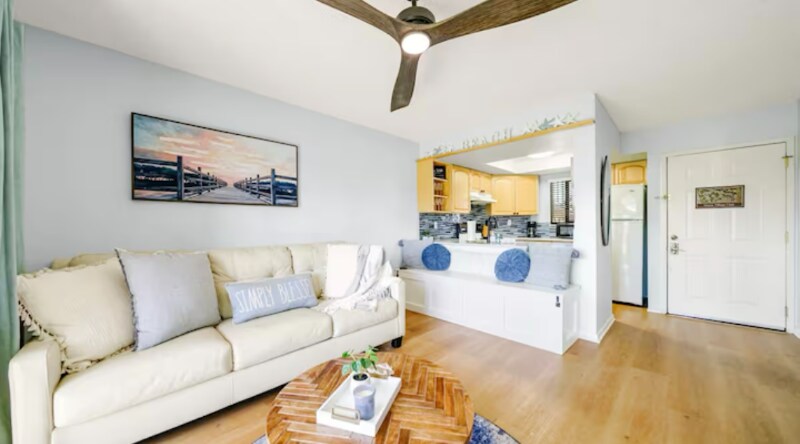 Building Photo - 4250 A1A S