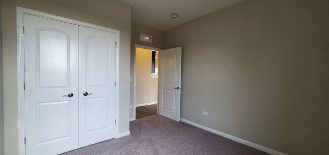 Building Photo - 511 Timber Pointe Dr