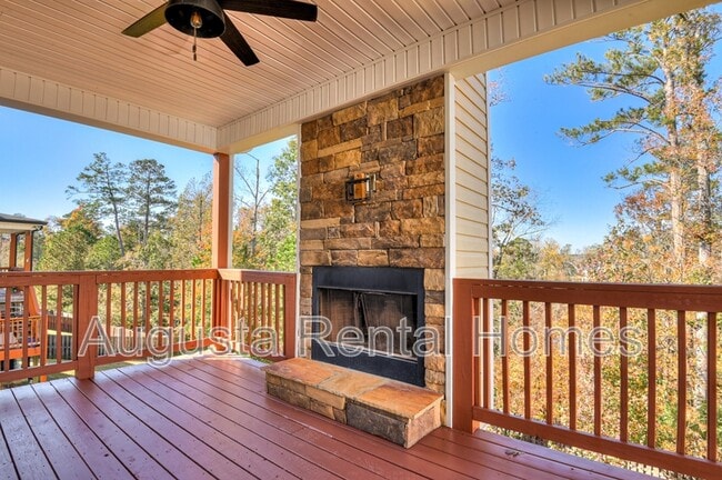 Building Photo - 848 Tyler Woods Dr