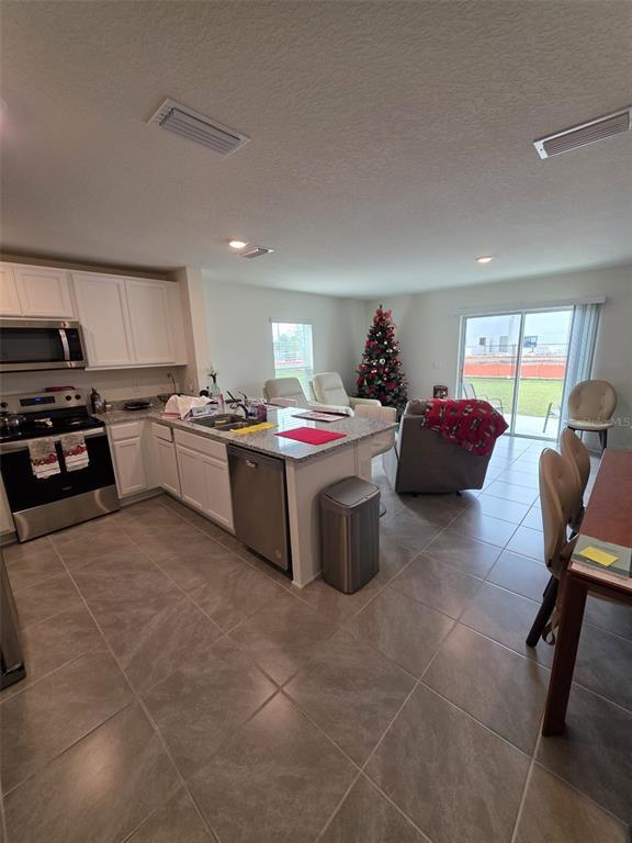 Building Photo - 2910 Hudson Hammock Wy