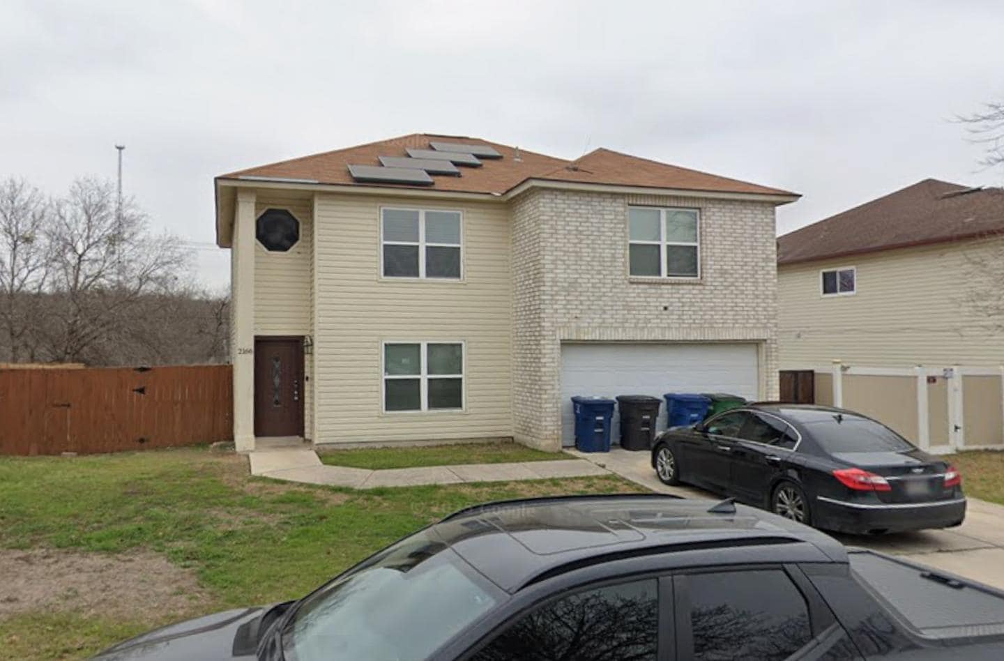 Building Photo - Charming 5-Bedroom Home in a Prime San Antonio Location!