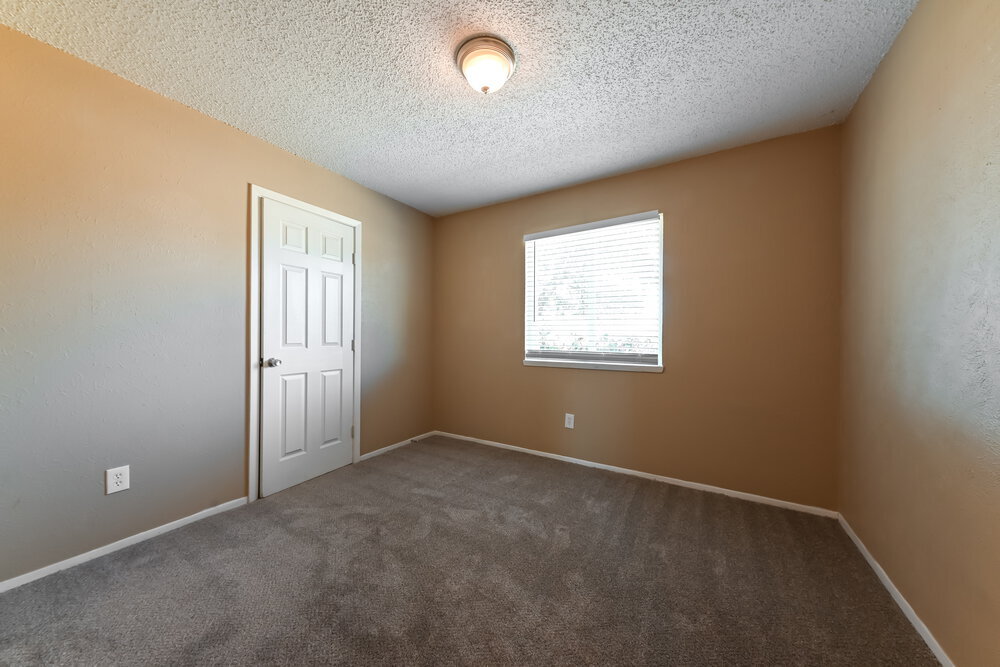 Building Photo - 1522 Sunset Ln