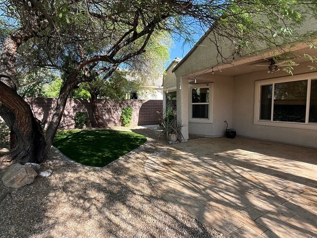 Building Photo - MOVE IN SPECIAL! FIRST TWO WEEKS RENT FREE...