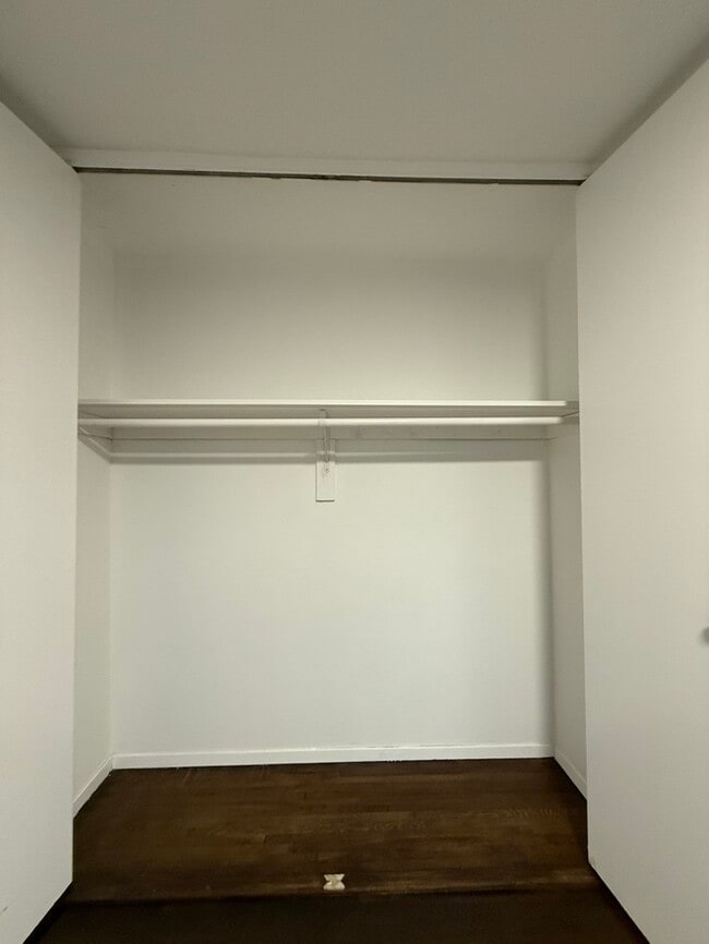 Building Photo - 440 Tall Oak Ln