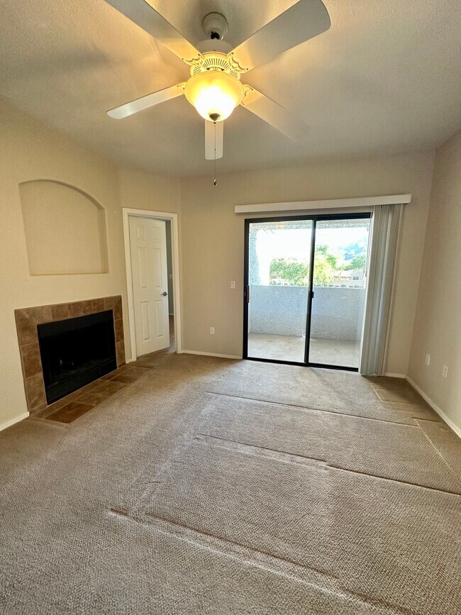 Building Photo - 15095 N Thompson Peak Pky
