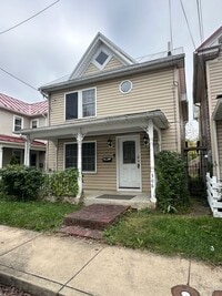 Building Photo - 306 Highland Ave