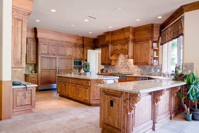 Building Photo - 16889 Camino Lago De Cristal