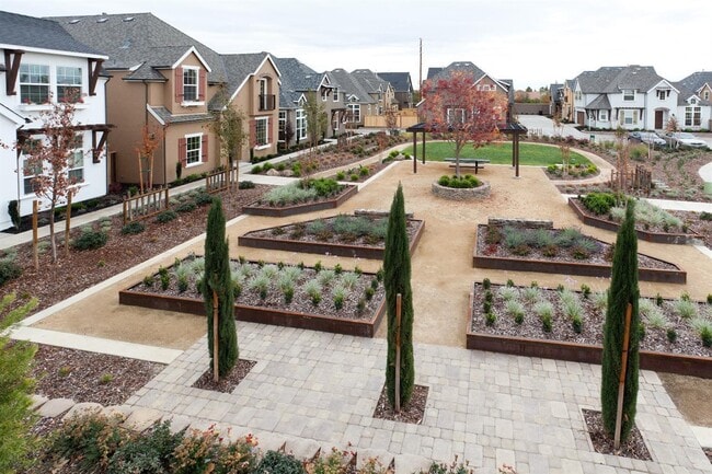 Building Photo - Beautiful Home awaits at Molly's Walk-Rose...