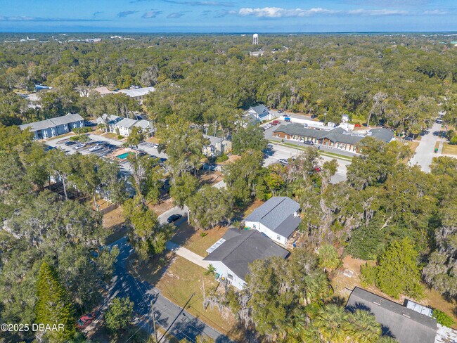 Building Photo - 109 S Colorado Ave