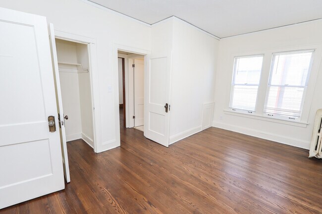 Building Photo - Pleasant Ave Apartments | 3521