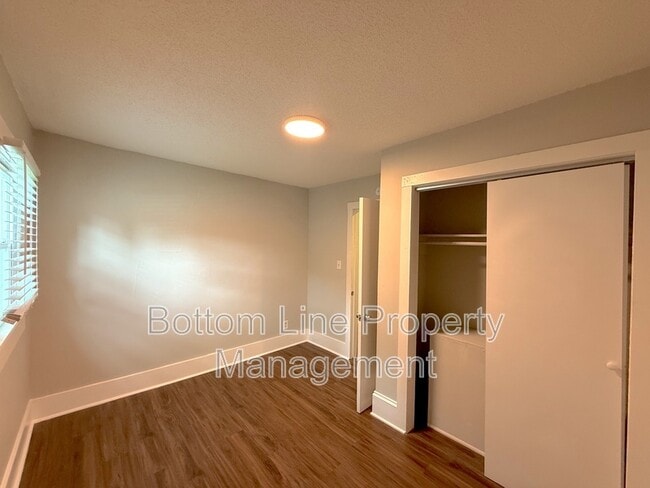 Building Photo - 2225 Celia Ave