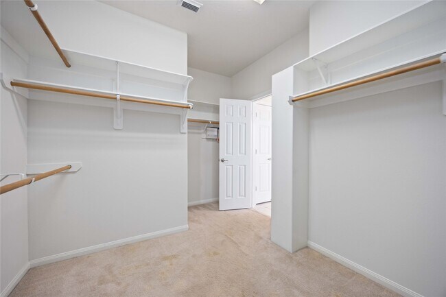Building Photo - 24623 Blane Dr