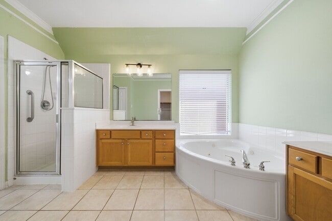 Building Photo - 23722 Allingham Ln