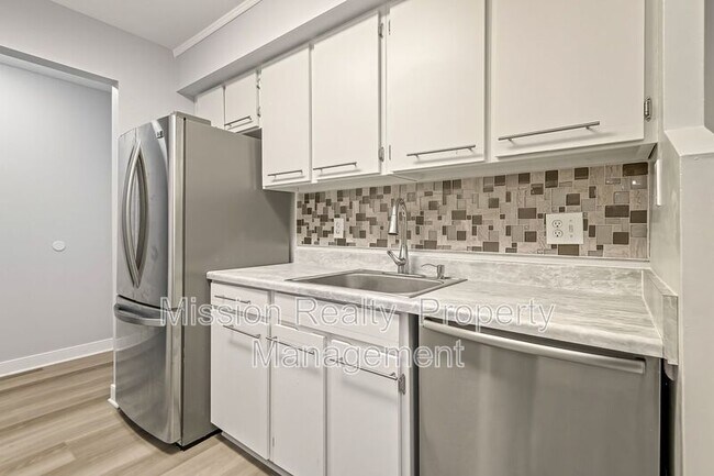 Building Photo - 2104 Turtle Run Dr