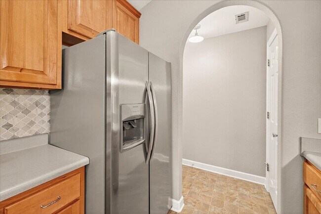 Building Photo - 4 Swift Pass