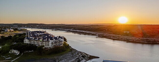 Building Photo - 3404 American Dr