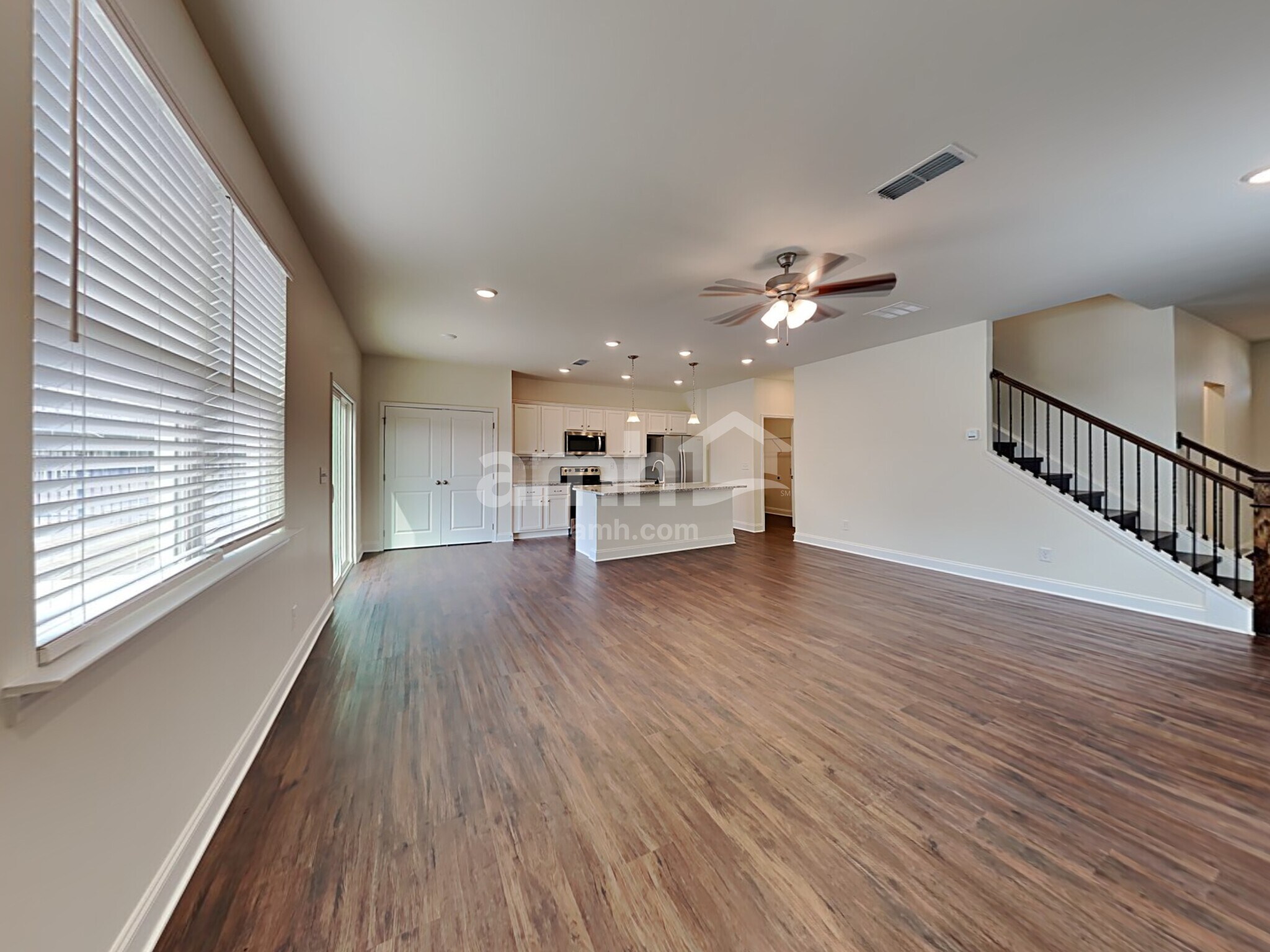 Building Photo - 841 Headland Wy