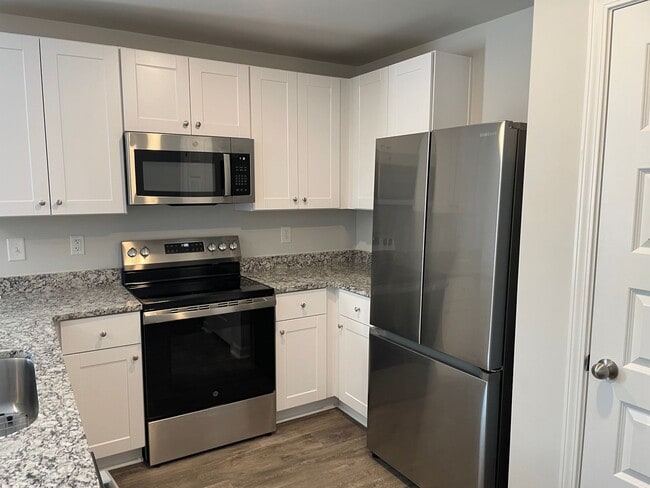 Building Photo - 3 Bedroom 2 Bathroom House in Sunfish Cove Sunset Beach NC