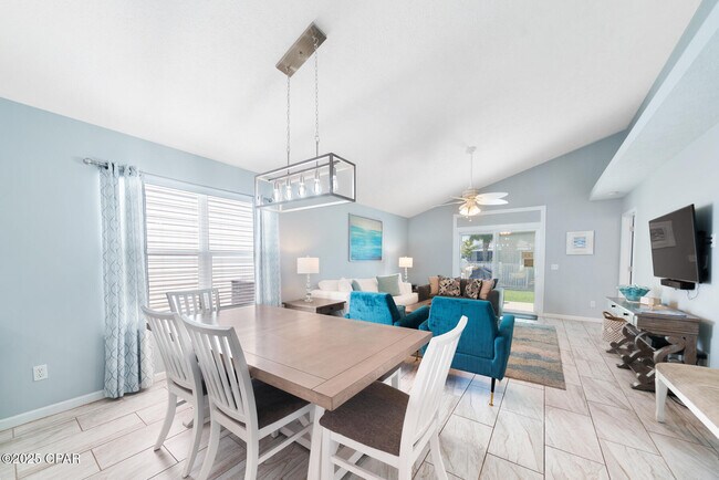 Building Photo - 11810 Cabana Ct