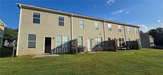 Building Photo - 5831 Taka Ln