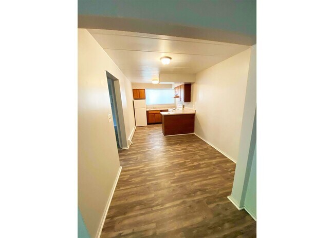 Building Photo - 539 Lowell Ave